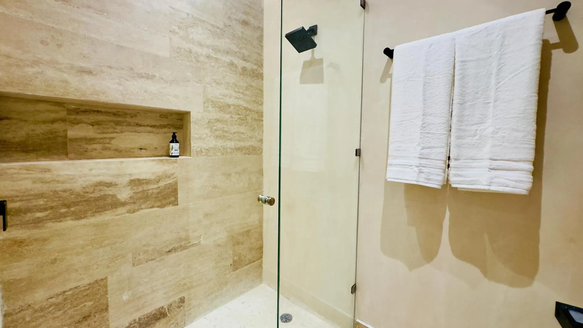 Karanda Tulum Apartman